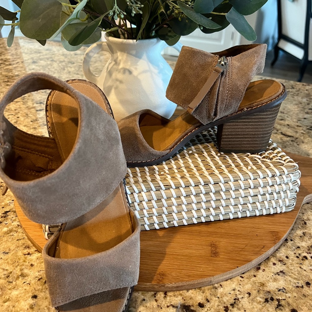 Taupe suede sandal.